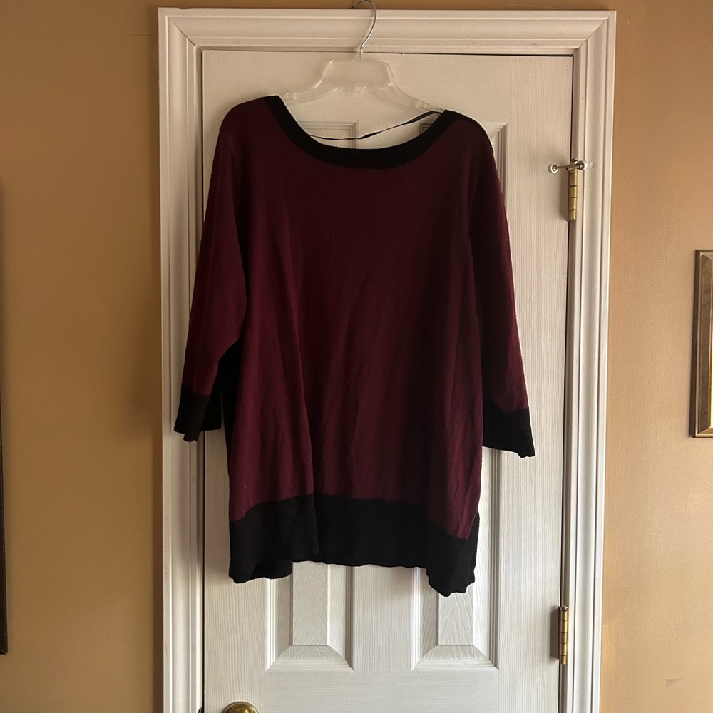 2X Women’s Sweater Top